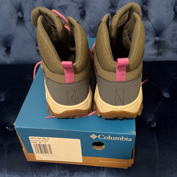 Columbia hiking boots - Picture 3 of 7